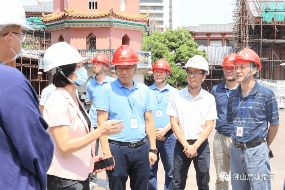 禅城区委常委、统战部部长吴莉芬到仁寿寺项目调研